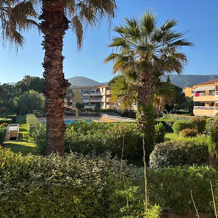 Magnifique Appt 5 Pers Dans Oasis Avec Piscine Lägenhet Le Lavandou