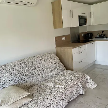 Magnifique Appt 5 Pers Dans Oasis Avec Piscine Lägenhet Le Lavandou